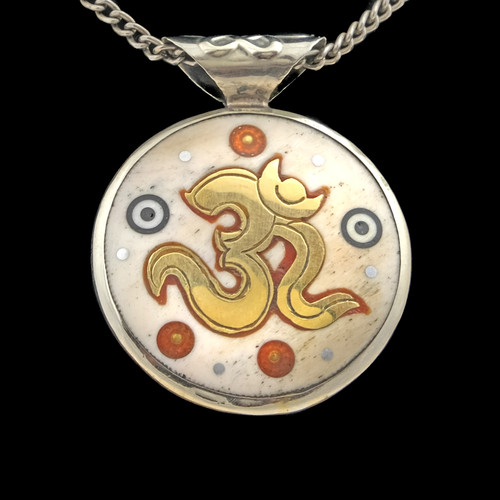Amulett buddhismus nepal - om,